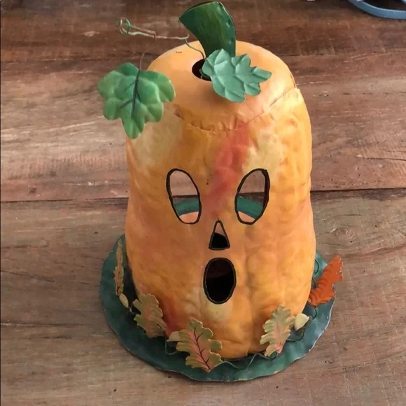 PUUMPKIN Tin Lantern 🎃🎃 - Picture 1 of 4